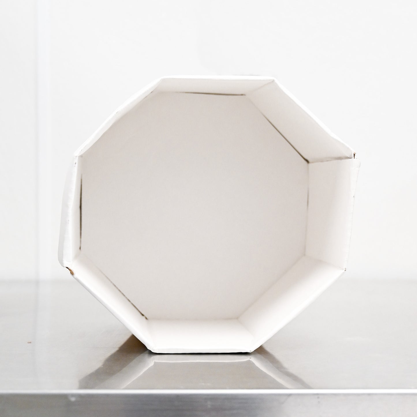 RAPAMAR is a specialized corrugated ice cream box manufacturer that offers custom-designed bulk ice cream containers for both retail and wholesale customers. With a low minimum order quantity, quick shipping, affordability, and reliability, we pride ourselves on delivering exceptional service and quality cardboard ice cream containers at an affordable price.